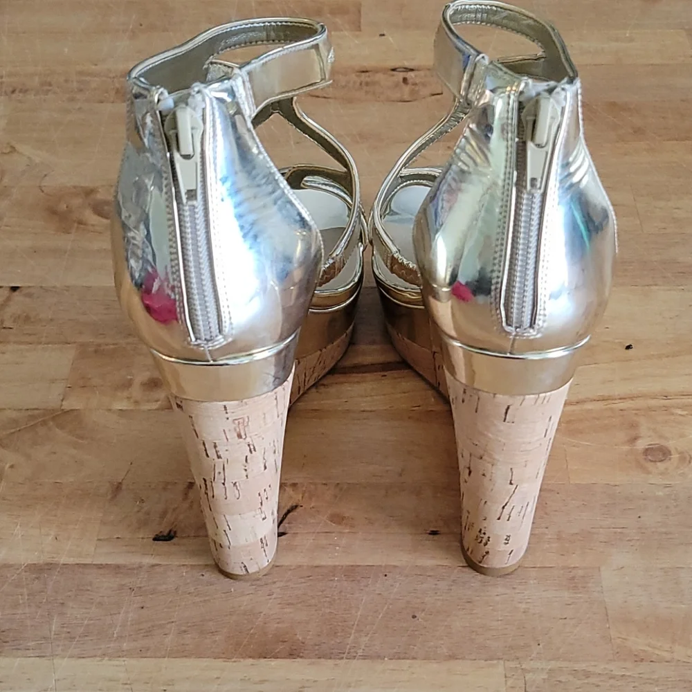 Aldo metallic gold